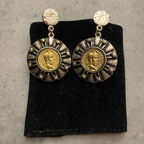 Alpaca earrings new, silver with gold details
