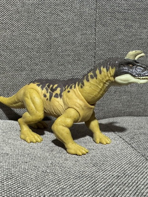 Jurassic World Dino Escape Shringasaurus figure used, small size