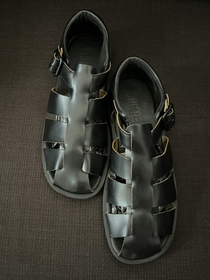 Camper Don leather sandals men's size 44 like new, black