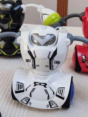 SilverLit Robo Kombat remote control robots used
