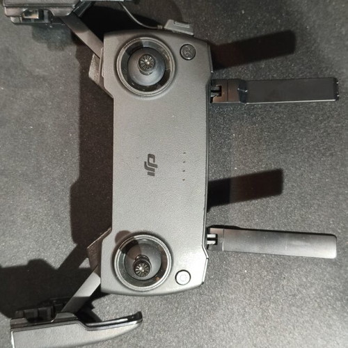 DJI Mini SE drone like new with 2.7K camera and USB Type-C