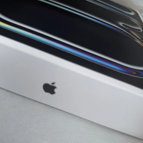 Apple iPad Pro 13-inch (M4) 1TB Wi-Fi+Cellular tablet