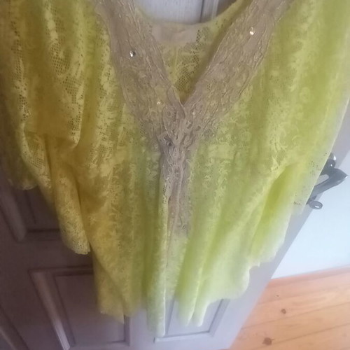 On Line women's dress like new, yellow, lace