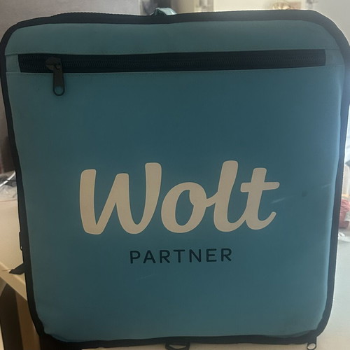 Wolt insulated backpack and food transport box