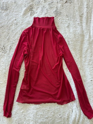 Red mesh turtleneck new, size M