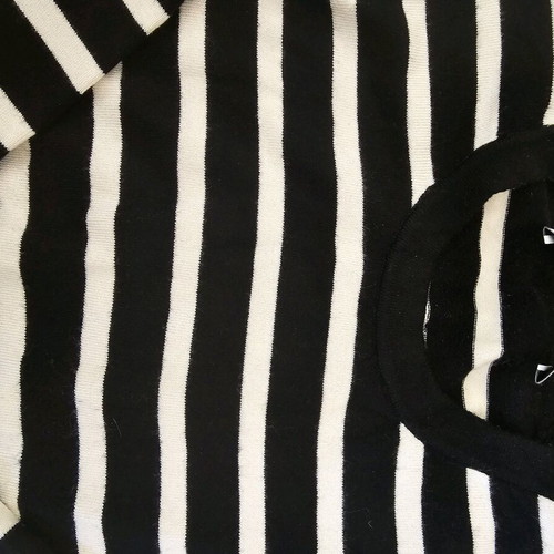 Zara pullover size medium like new, black and white striped