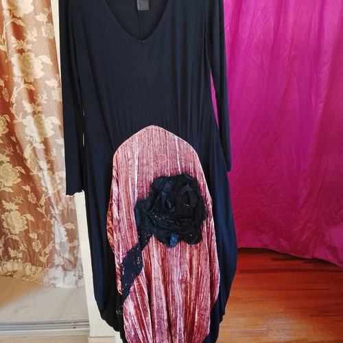 Galanis handmade balloon style dress XXL, black and pink velvet lace