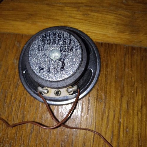 Speakers set of 4 used, different sizes and volumes