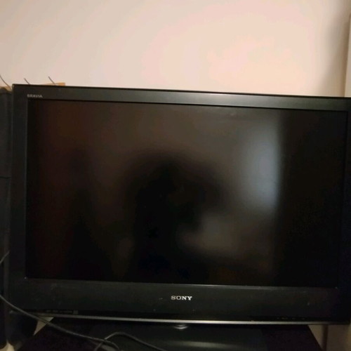 Sony Bravia τηλεόραση 40' σαν καινούργιο, χωρίς τηλεκοντρόλ