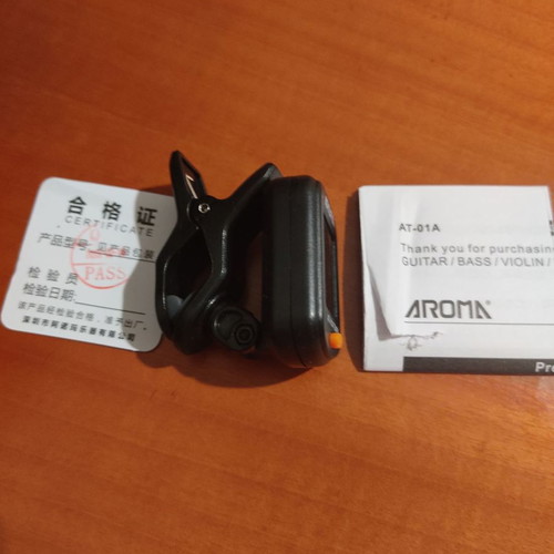 Aroma string instrument tuner lightly used