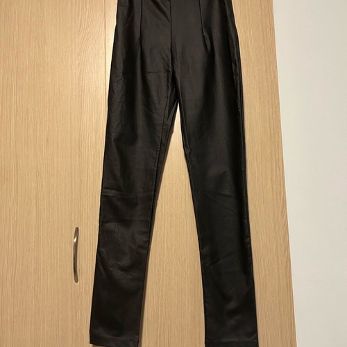 Please high-waisted pants new, size M, black