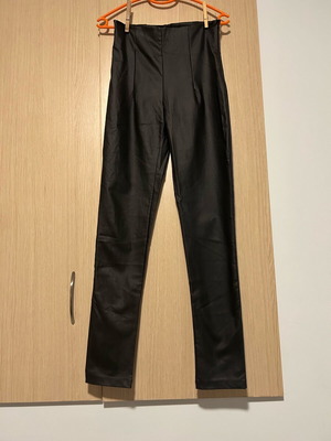 Please high-waisted pants new, size M, black