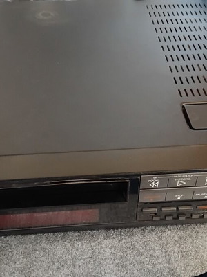 JVC HR-D250 EG VCR used, for repair
