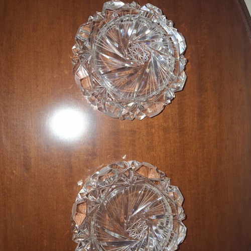 Vintage crystal ashtrays set like new with pinwheel cut design