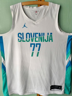 Doncic Slovenia National Team Jersey 2XL Like New