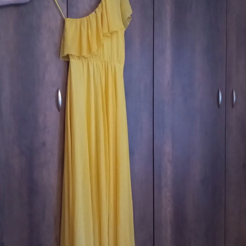 BSB Maxi Dress yellow, like new, one shoulder with ruffles