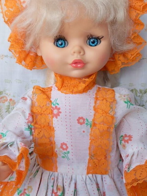 Vintage El Greco Doll 45cm like new with original clothes