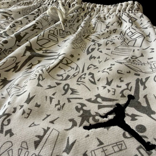 Jordan Air Jordan shorts size M like new, black and white