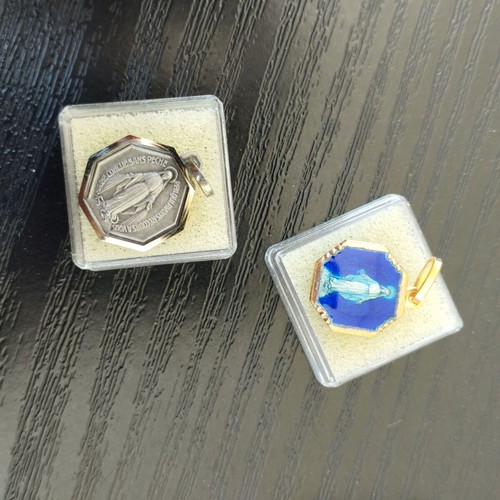 Vintage religious pendants Our Lady of Lourdes, set of 2, new