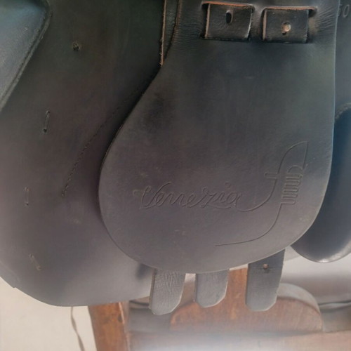 Prestige horse saddle like new