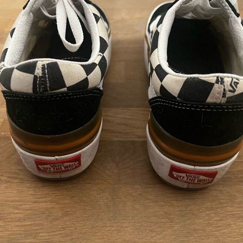 Vans Old Skool women's flatforms sneakers like new, black and white