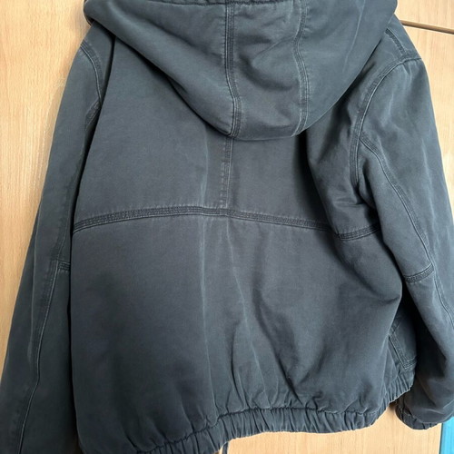 Zara jacket like new, size L, black with fur lining