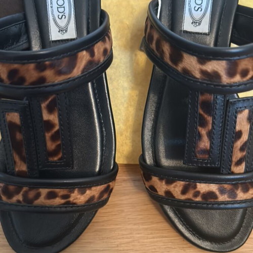 Tod’s sandals size 36 new, black leather with calfhide