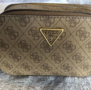 Guess crossbody bag