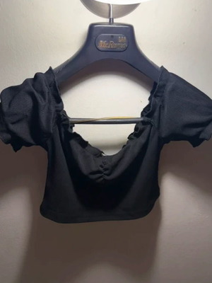 Shein black ribbed off shoulder crop top like new, size M