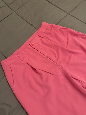 Shein fabric pants pink new, size L