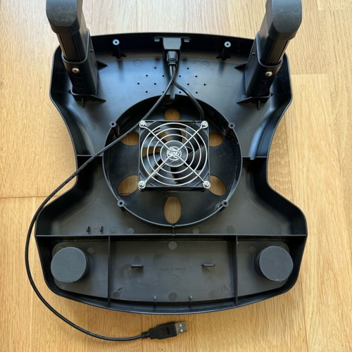 Laptop cooling pad like new with large USB fan