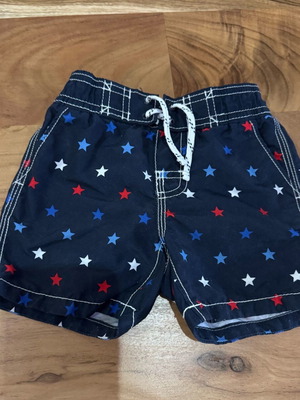 Baby gap shorts like new for 6 months