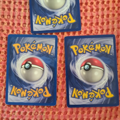 Pokemon cards used Mysterious Fossil with Omanyte and Kabuto evolutions