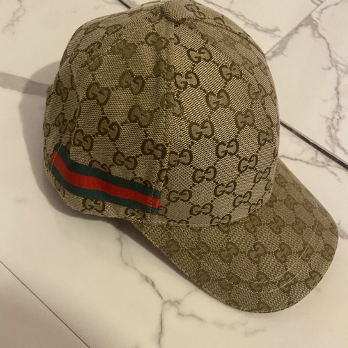 Gucci cap new condition