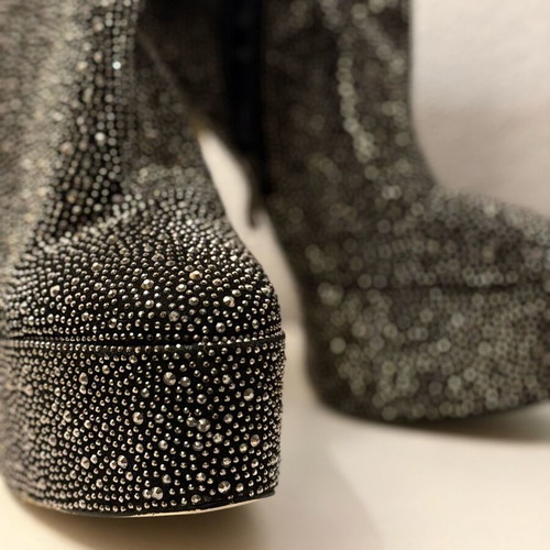 Nak ankle boots size 41 like new with rhinestones