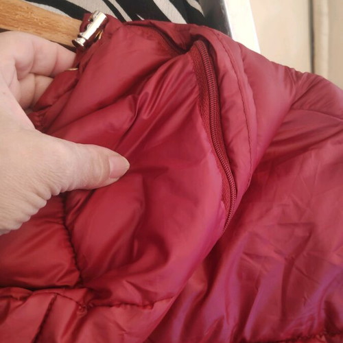 Zuiki Crop Jacket L like new, burgundy with removable hood