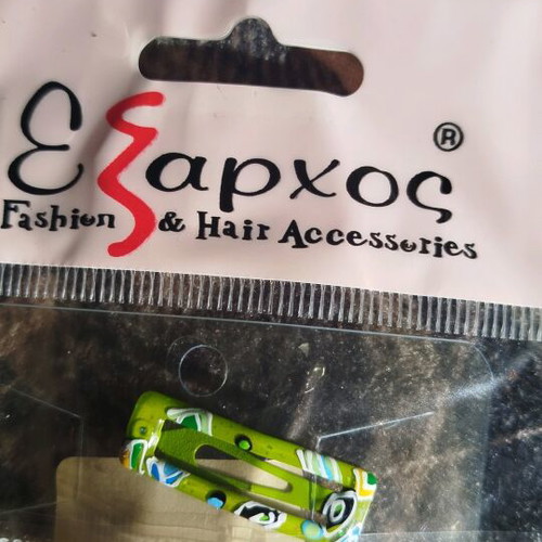 Hair clips new, pack of 8 green