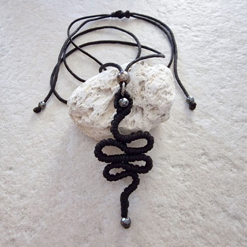 Snake necklace handmade macrame black new with hematite stones