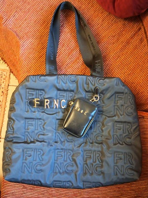 FRNC women's shoulder bag like new, black