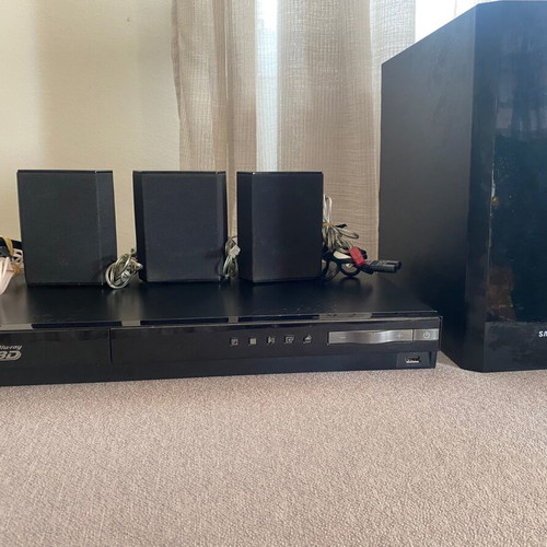 Samsung home cinema set like new with free unused smartwatch