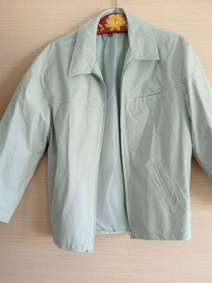 Nylon windbreaker jacket blue medium like new