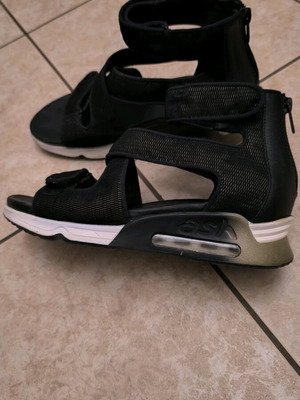 Ash Italy sandals used, size 39, black