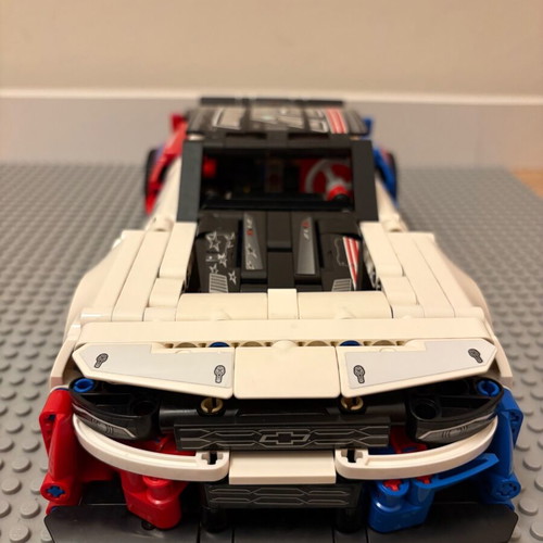 Lego Technic set NASCAR Next Gen Chevrolet Camaro 42153 used