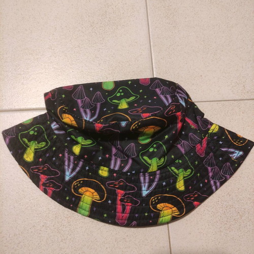 Bucket hat new, multicolored, one size