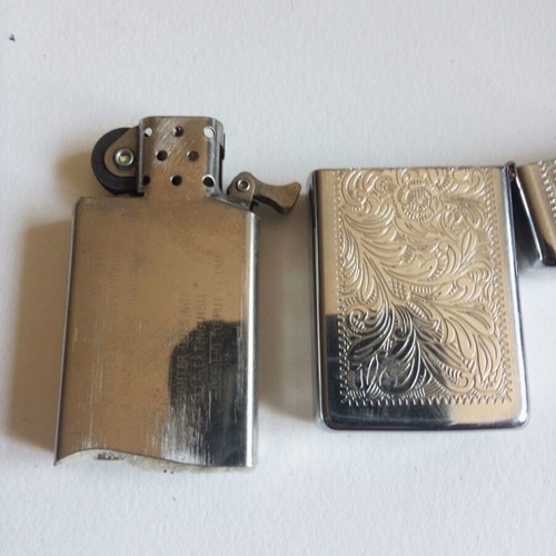 Zippo lighter used, functional, 3x5.5 cm