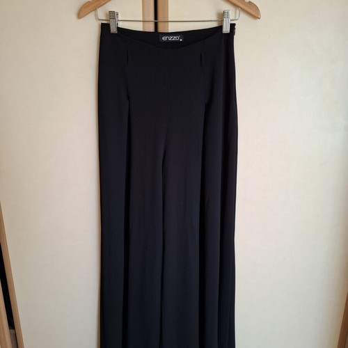 Enzzo black wide-leg pants size M like new