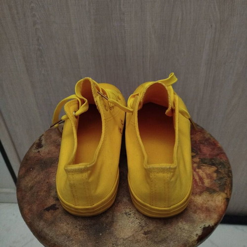 Denim yellow sneakers used, size 38