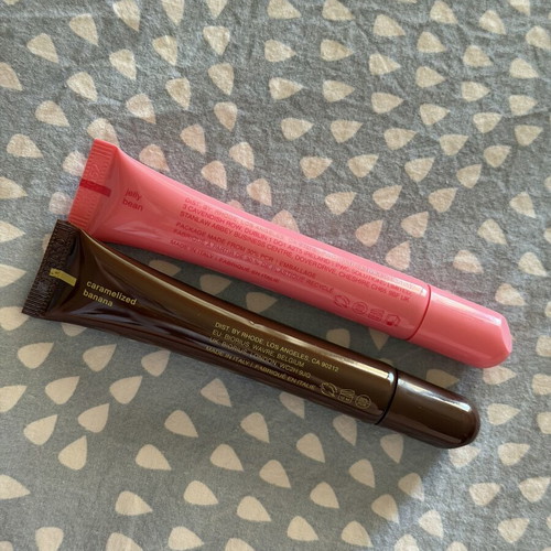Rhode Peptide Lip Treatment new, Jelly Bean and Caramelised Banana