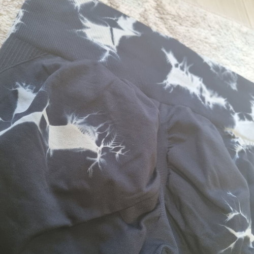 Women's tie-dye leggings like new, black and white