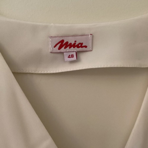 Mia sleeveless blouse like new, size 48, white